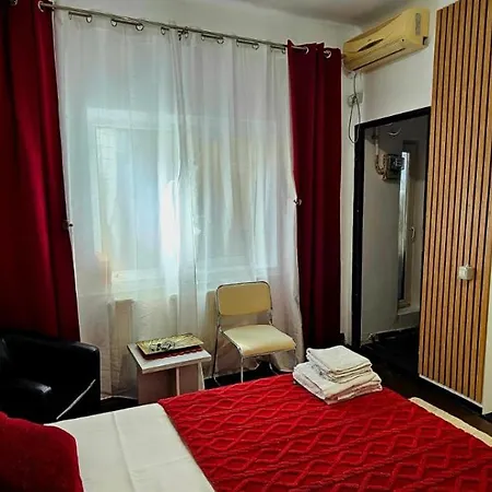 Tantra 6 Queen Filipescu Bukarest