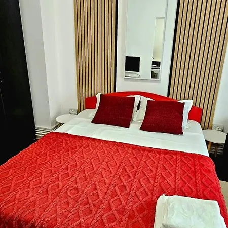 Tantra 6 Queen Filipescu Self Check-in Near Old Town *