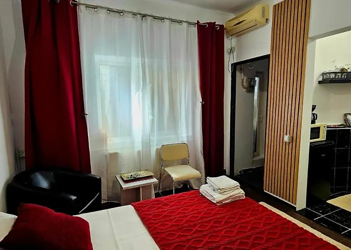 Tantra 6 Queen Filipescu Boekarest
